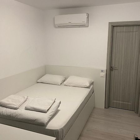 Small Central Bucharest Old Town Studios المظهر الخارجي الصورة